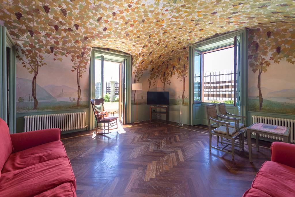Villa La Rossa Fiumelatte Экстерьер фото